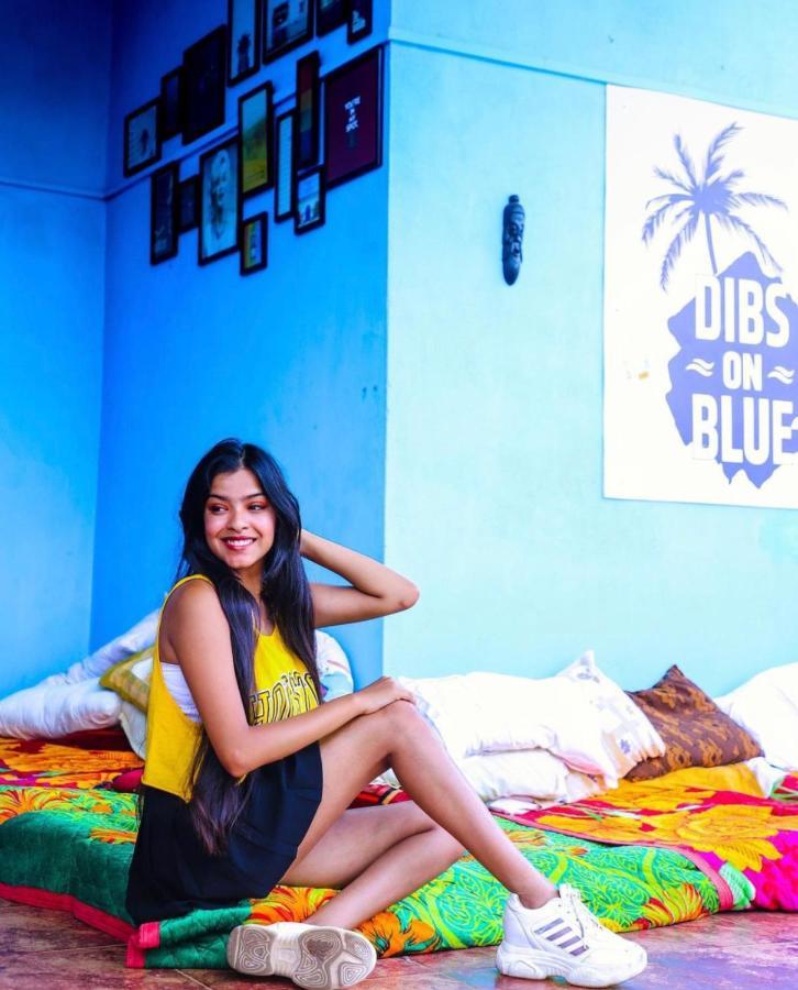 Hostel Dibs On Blue Morjim Exterior foto